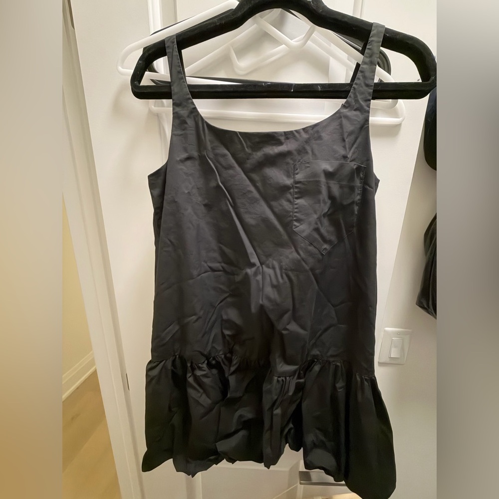 Black Sleeveless Ruffle Hem Dress